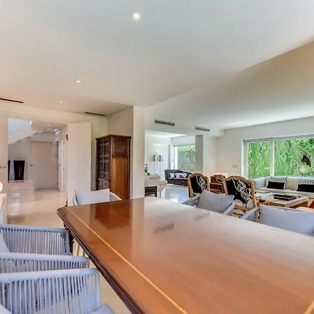 Vacation I Fuentes, Prime Location, Perfect For Families And Big Groups, Shared Pool