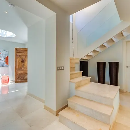 Vacation I Fuentes, Prime Location, Perfect For Families And Big Groups, Shared Pool Вилла *