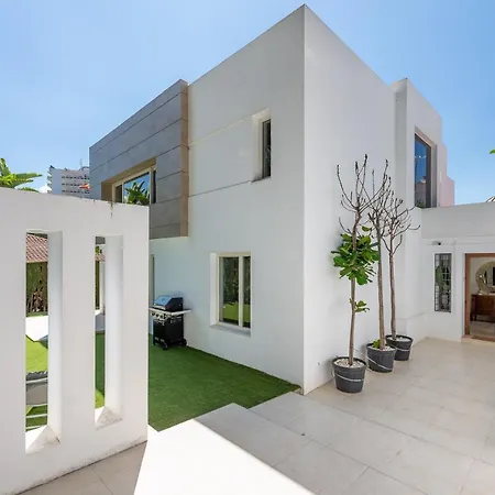Vacation I Fuentes, Prime Location, Perfect For Families And Big Groups, Shared Pool